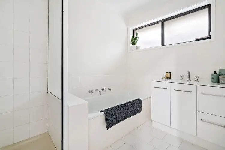 Sixth view of Homely house listing, 25 Dion Drive, Carrum Downs VIC 3201