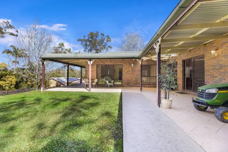4 Kentucky Court, Little Mountain QLD 4551