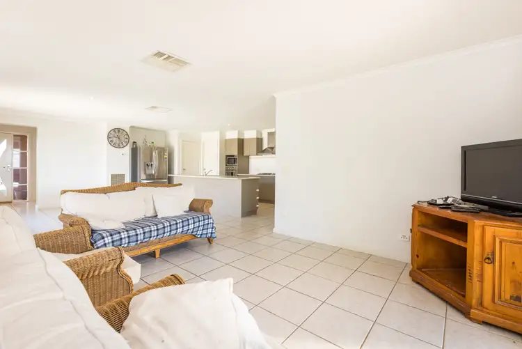 Sixth view of Homely house listing, 4 Merlot Court, Mildura VIC 3500