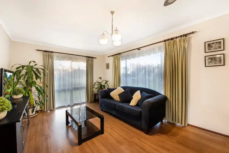 Second view of Homely unit listing, 4/2 Tania Court, Pakenham VIC 3810