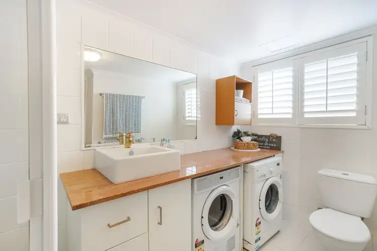 Sixth view of Homely apartment listing, 2/26 Cronulla Avenue, Mermaid Beach QLD 4218