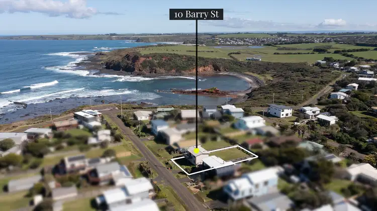 10 Barry Street, Sunderland Bay VIC 3922