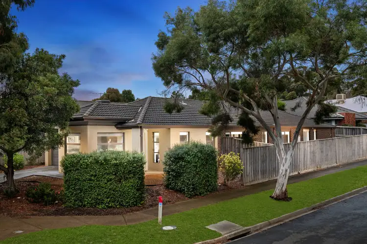 2 Sunningdale Road, Doreen VIC 3754
