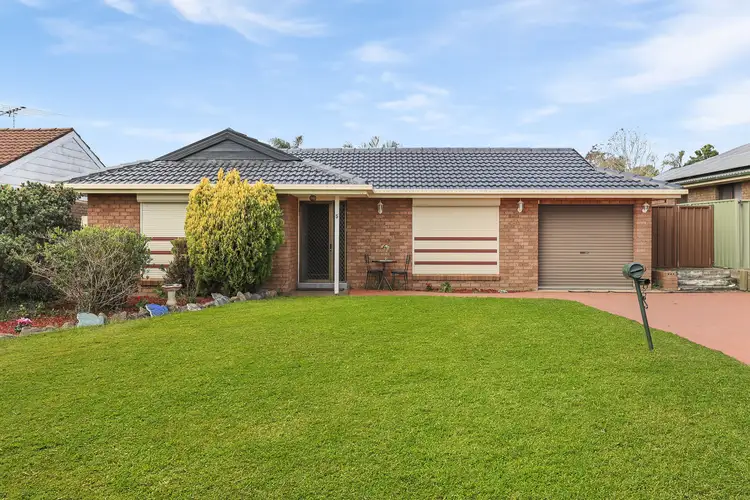 5 Mundarda Place, St Helens Park NSW 2560