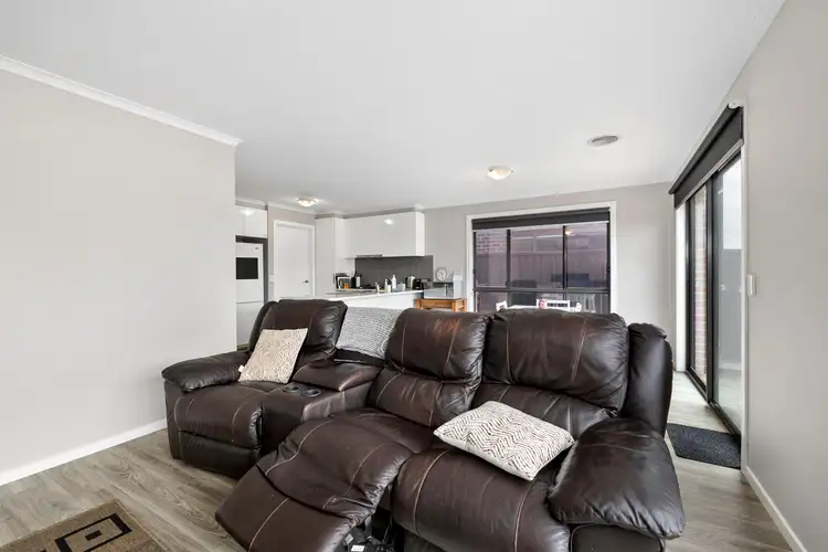 Fourth view of Homely townhouse listing, 9 Ava Place, Bonshaw VIC 3352