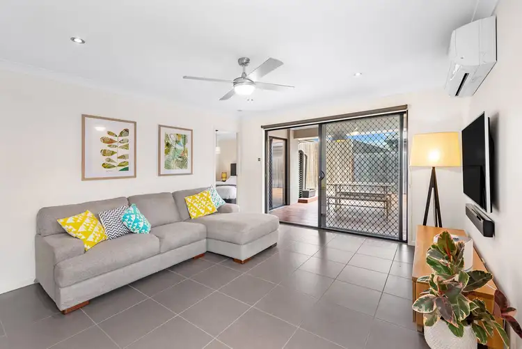 Second view of Homely house listing, 4 Dinnigan Crescent, Durack QLD 4077