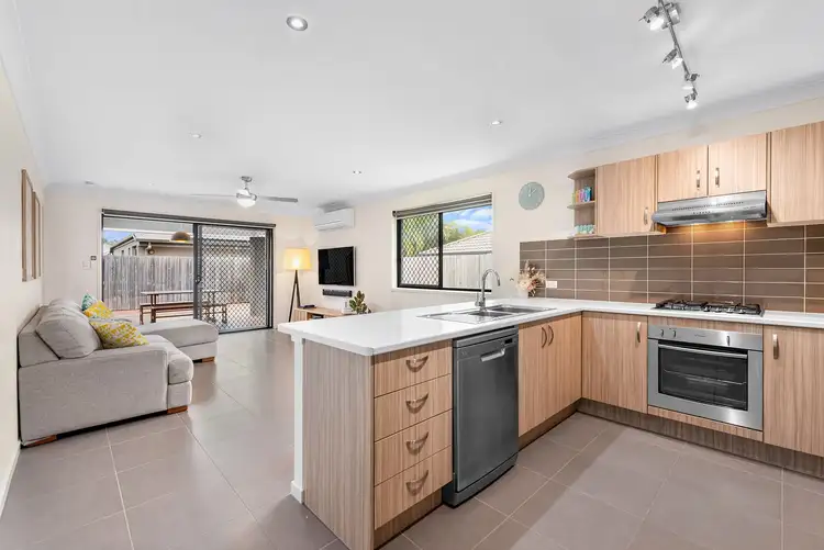 Sixth view of Homely house listing, 4 Dinnigan Crescent, Durack QLD 4077