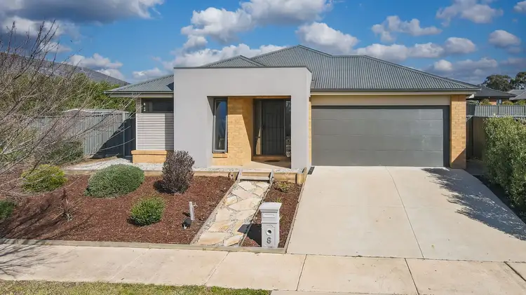 8 Daisy Street, Huntly VIC 3551