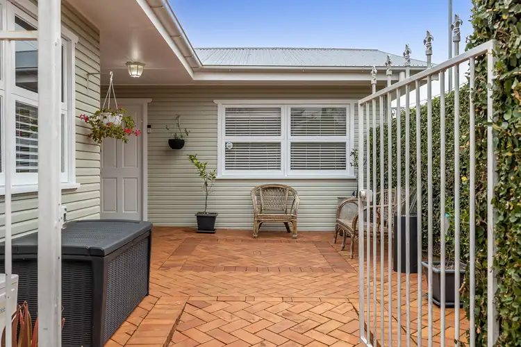 32 Mina Street, Rangeville QLD 4350