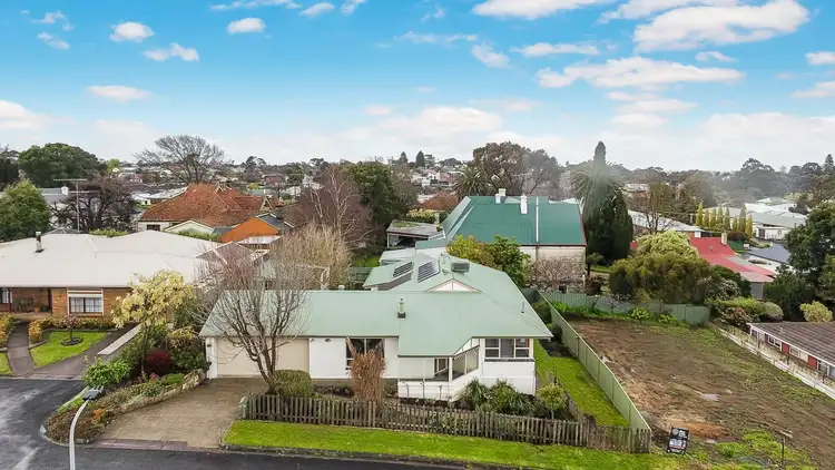 Second view of Homely house listing, 6 Hartley Court, Mount Gambier SA 5290