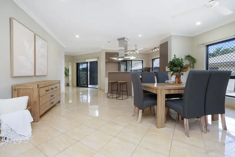 Sixth view of Homely house listing, 2 Helvetius Court, Durack NT 830