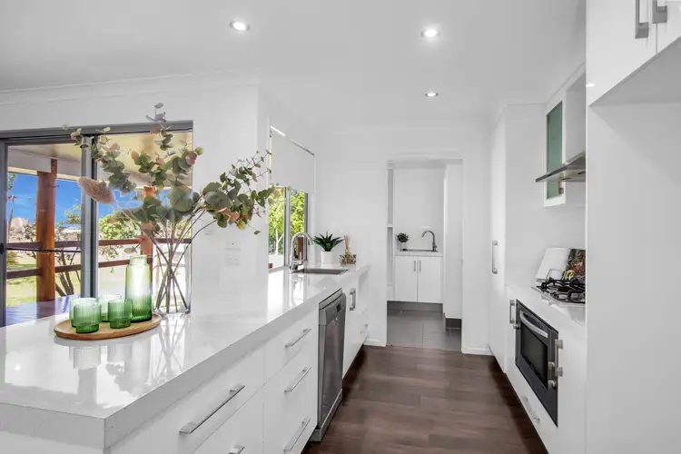 Sixth view of Homely house listing, 46 Edgewood Drive, Emerald QLD 4720