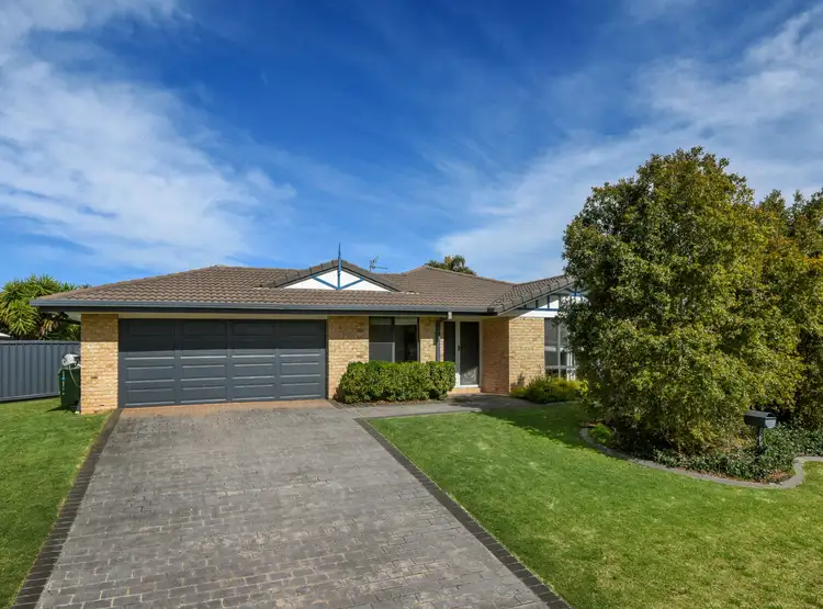 28 Manooka Crescent, Highfields QLD 4352
