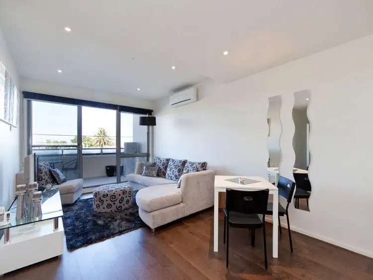 Third view of Homely apartment listing, 6/530 Main Street, Mordialloc VIC 3195