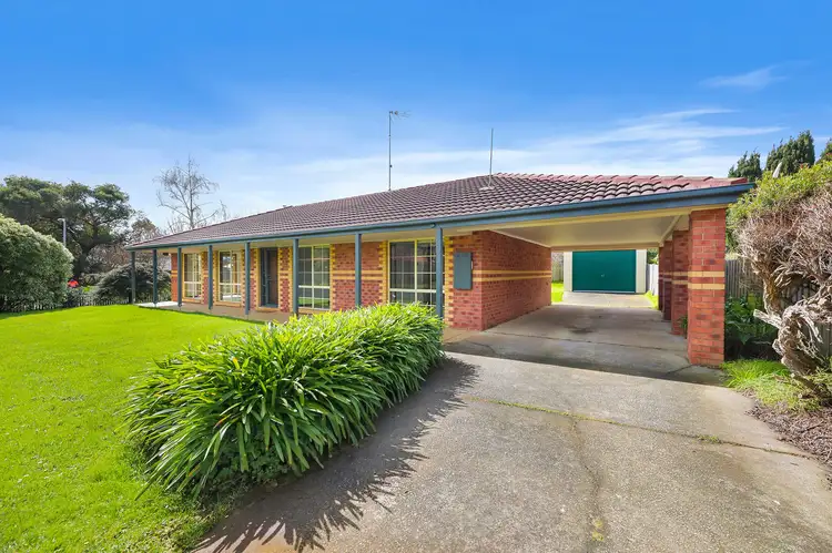 56 Hopetoun Road, Drouin VIC 3818
