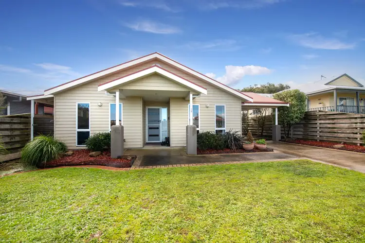 19 Mary Street, Dalyston VIC 3992