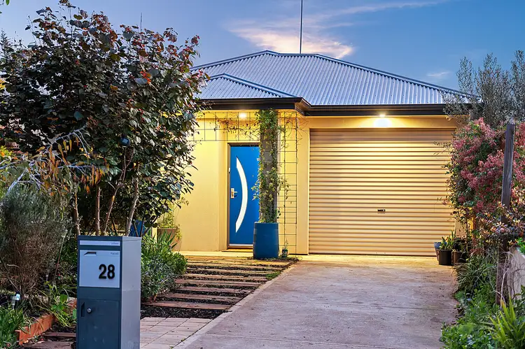 28 Clearview Crescent, Clearview SA 5085