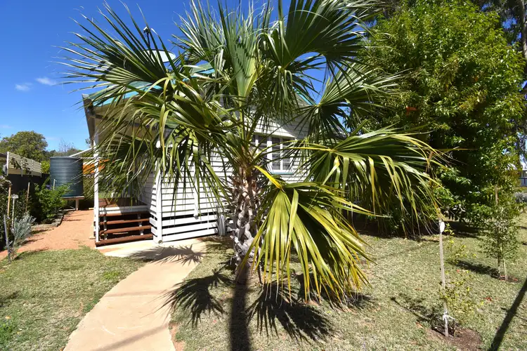 7 Heron Street, Longreach QLD 4730