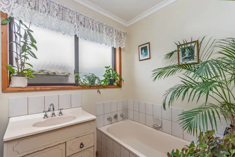 Sixth view of Homely unit listing, 1/114 Daltons Road, Warrnambool VIC 3280