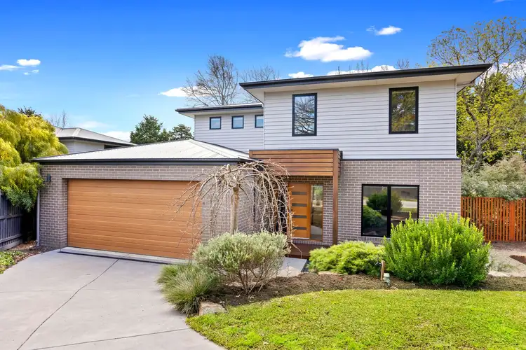 4 Lachlan Way, Wandin North VIC 3139