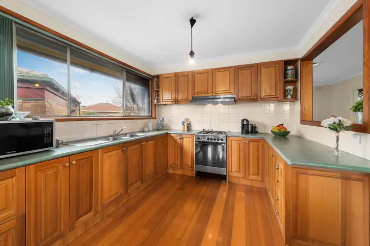 Second view of Homely house listing, 5 Latimer Place, Gladstone Park VIC 3043