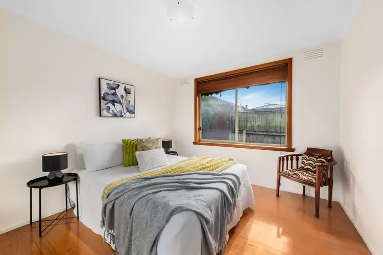 Sixth view of Homely house listing, 5 Latimer Place, Gladstone Park VIC 3043
