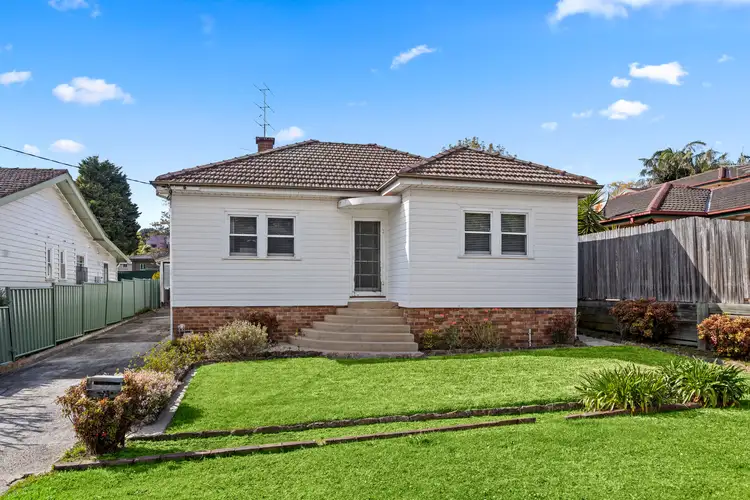 Main view of Homely house listing, 33 Matthews Street, Wollongong NSW 2500