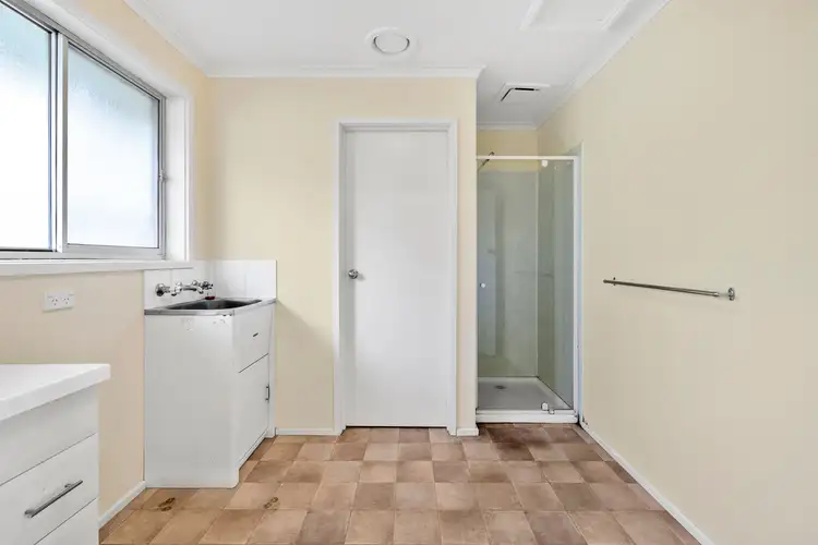 Sixth view of Homely house listing, 2/15 Hermitage Avenue, Mount Clear VIC 3350