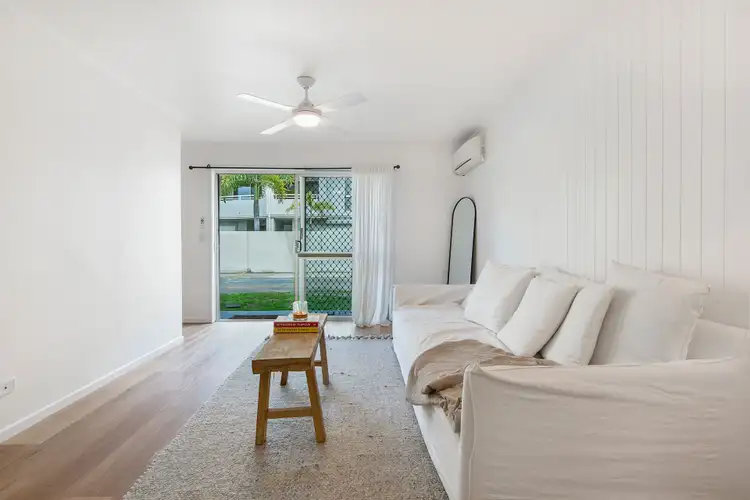 Fourth view of Homely unit listing, 2/198C Hedges Avenue, Mermaid Beach QLD 4218