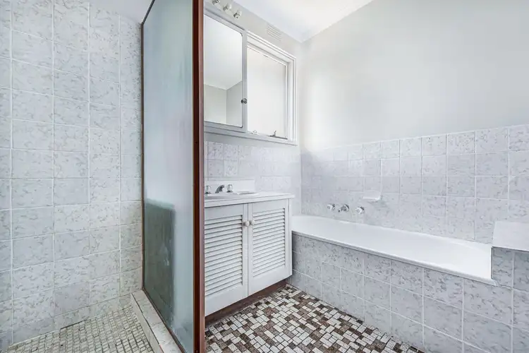 Sixth view of Homely house listing, 5 Malabar Court, Wheelers Hill VIC 3150