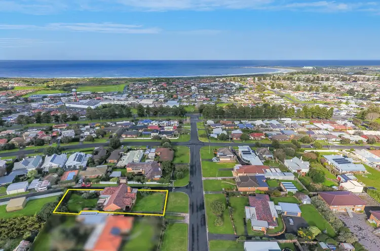 Second view of Homely house listing, 10 Craig Street, Warrnambool VIC 3280
