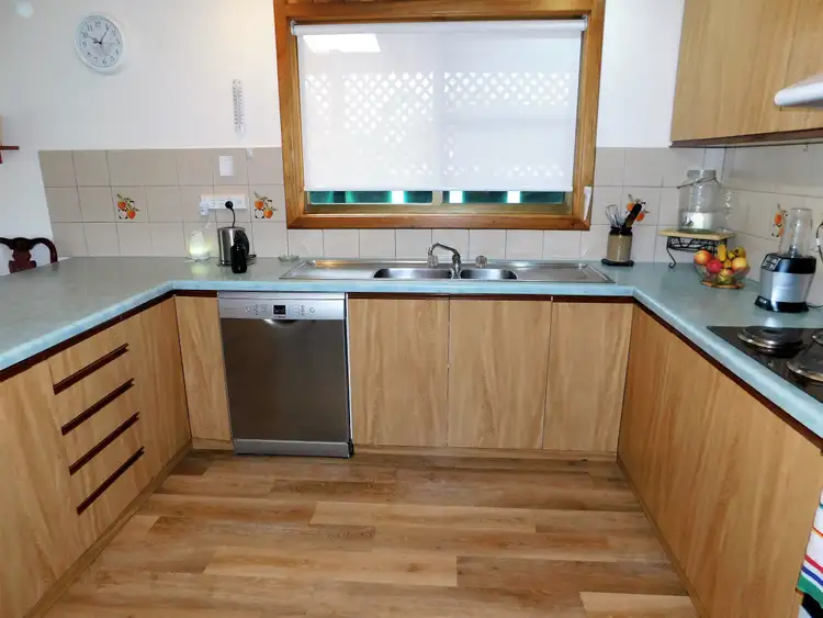 Second view of Homely house listing, 7 Philip Avenue, Bordertown SA 5268