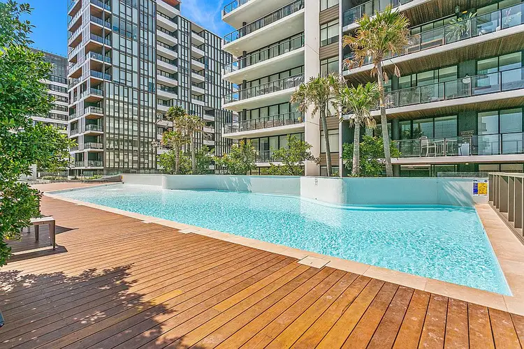 3 Foreshore Boulevard