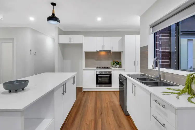 Third view of Homely house listing, 5 Rockwall Drive, Craigieburn VIC 3064