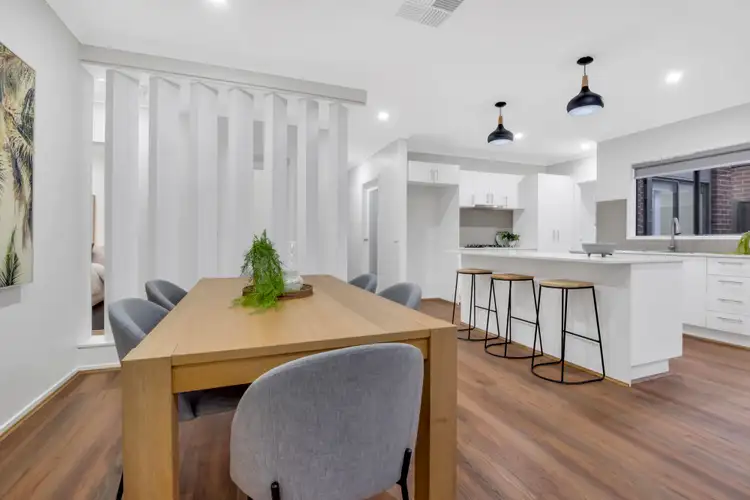 Seventh view of Homely house listing, 5 Rockwall Drive, Craigieburn VIC 3064