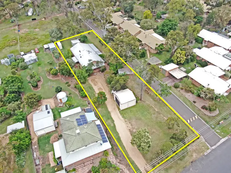 145 East Street, Warwick QLD 4370