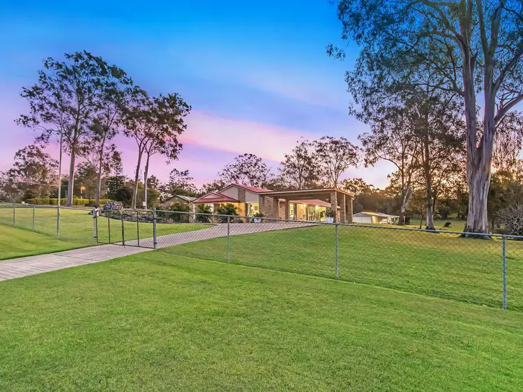 24 Hoopla Hannah Court, Yatala QLD 4207
