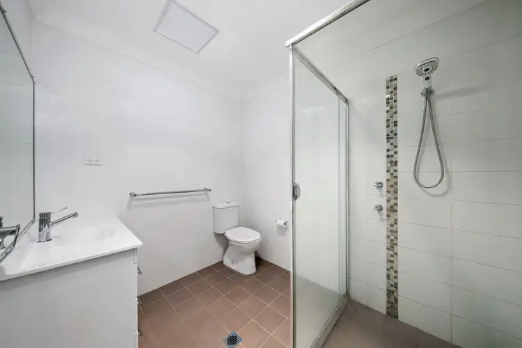 Sixth view of Homely unit listing, 2/9 Tallowwood Crescent, Fletcher NSW 2287