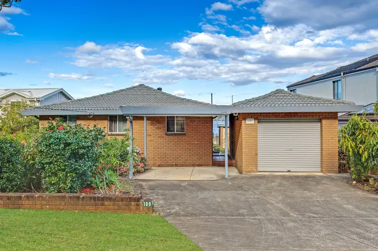 Fourth view of Homely house listing, 100 Broadwater Drive, Saratoga NSW 2251