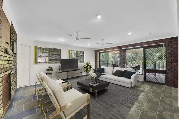 10 Ireland Court, Cashmere QLD 4500