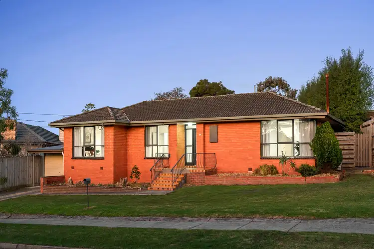 22 Chandler Grove, Burwood VIC 3125