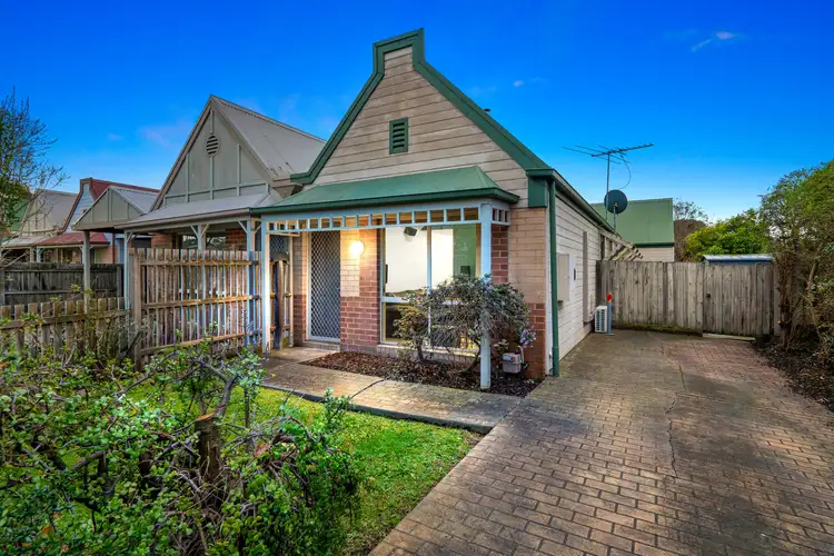 Main view of Homely house listing, 5 Joshua Court, Bundoora VIC 3083