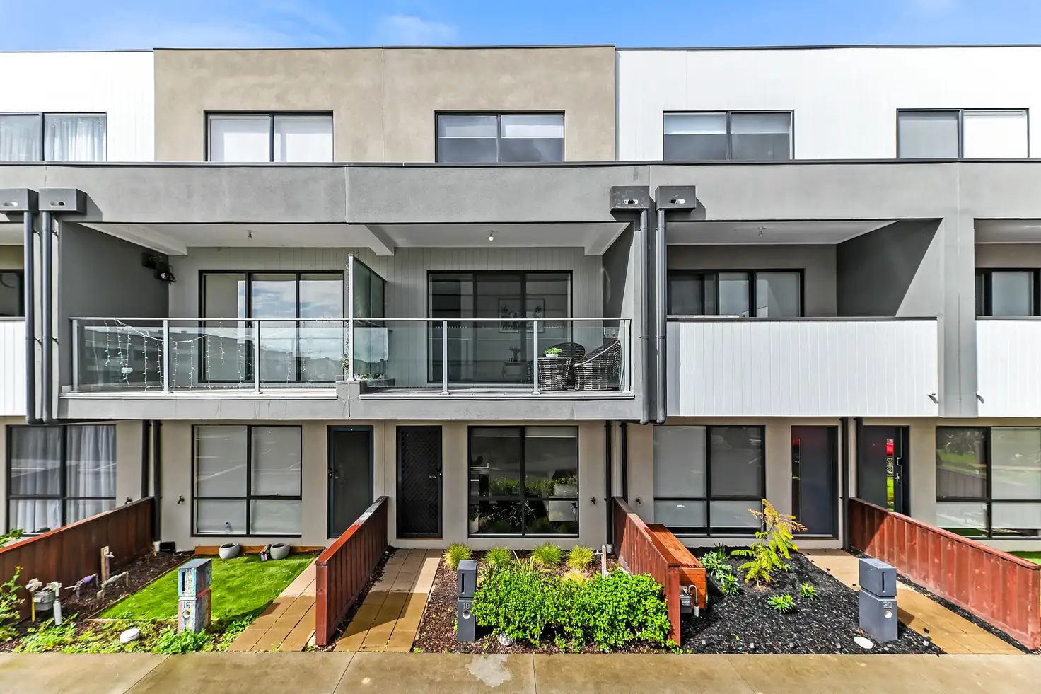 Main view of Homely townhouse listing, 18 Rubus Way, Pakenham VIC 3810