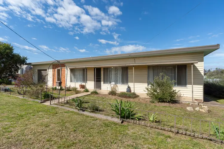 72 Cudal Street, Manildra NSW 2865