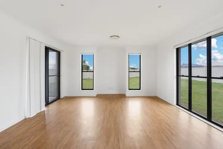 Sixth view of Homely house listing, 15 Desgrand Street, Emerald QLD 4720
