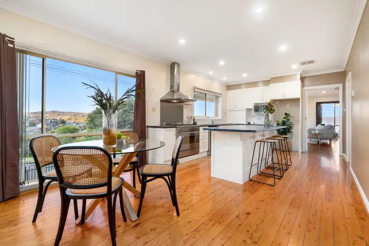 415 Halehaven Crescent, Lavington NSW 2641