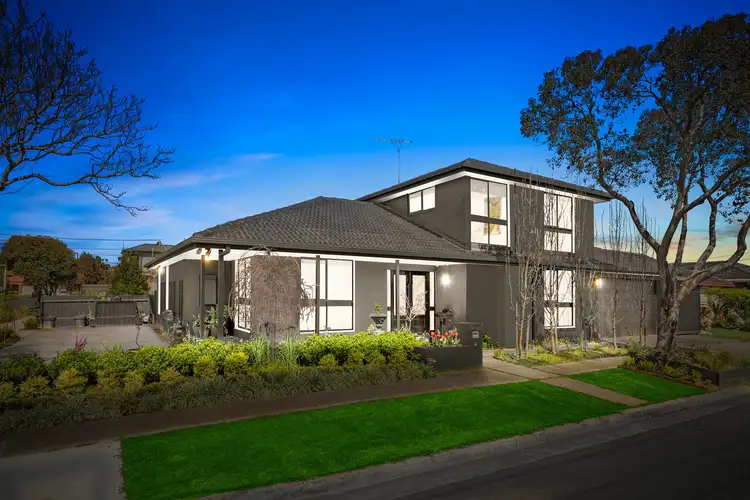 2 Norwich Street, Werribee VIC 3030