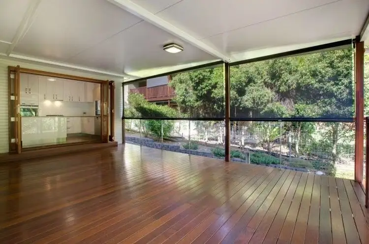 32 Oxley Terrace
