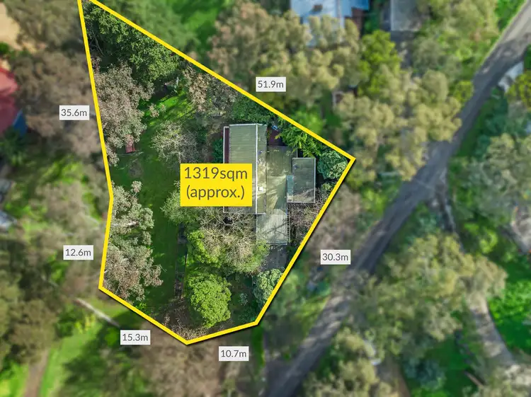 18 Lower Road, Wattle Glen VIC 3096