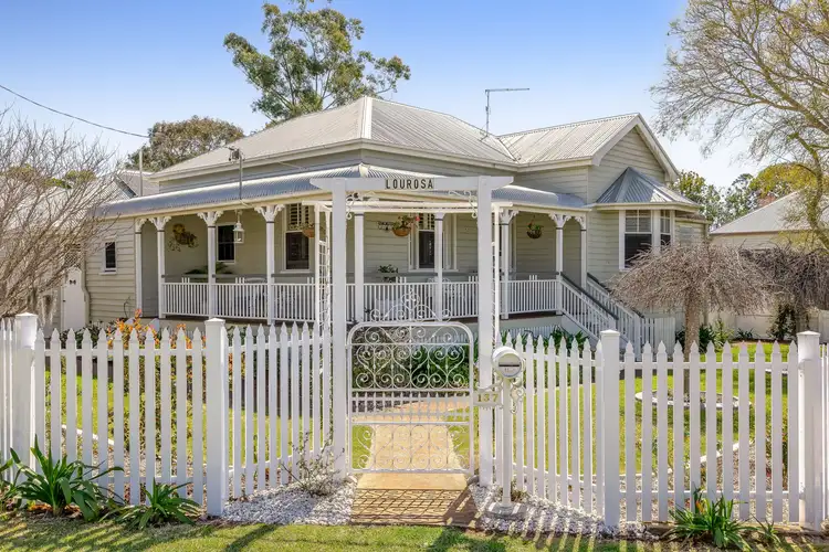 137 Holberton Street, Newtown QLD 4350
